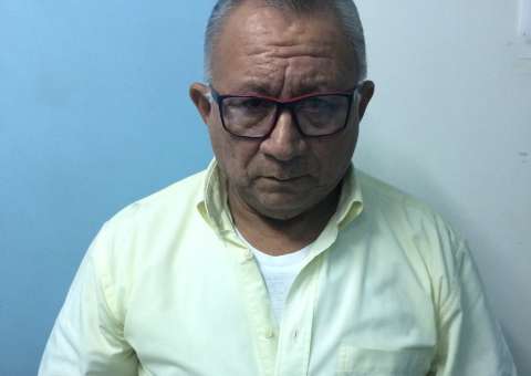 Agente penitenciário é preso com celulares e drogas minutos antes de entrar na Raimundo Vidal