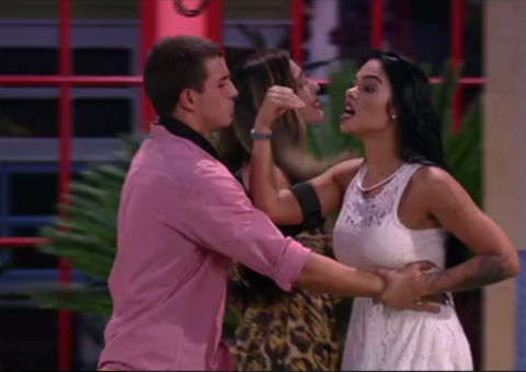 BBB17: Mayara tira satisfações após Emilly indicar para paredão; 'Falsa!'