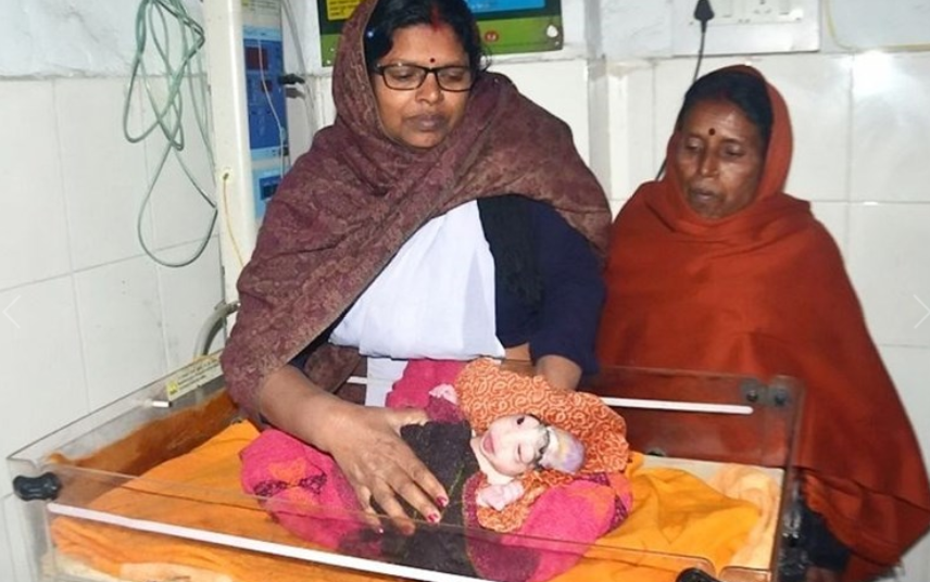 Mãe se recusa amamentar própria filha por nascer com necessidades especiais