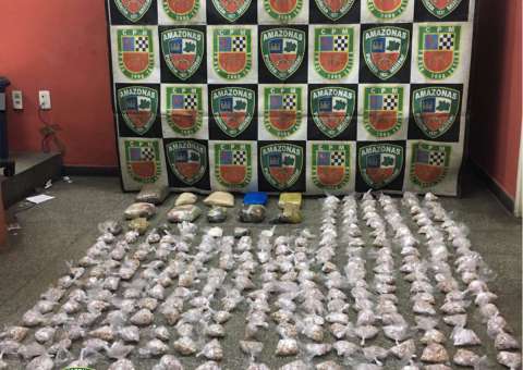Em Manaus, mulher é detida com mais de mil porções de drogas 