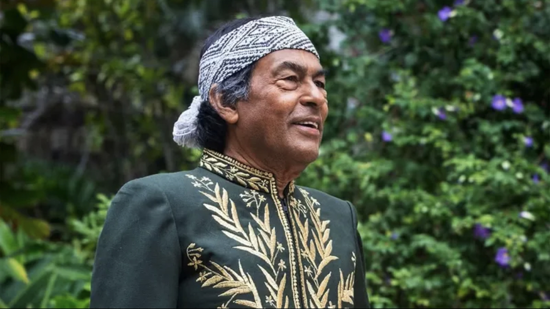 Ailton Krenak é o primeiro indígena a tomar posse de cadeira na ABL 