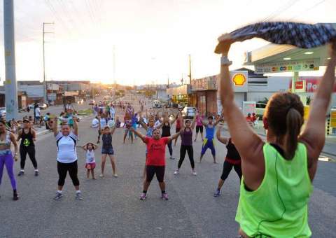Oito bairros de Manaus recebem ‘aulões’ de aeróbica