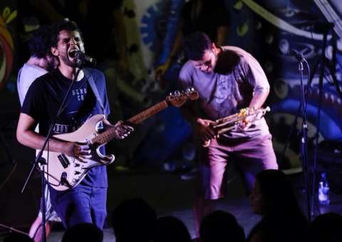 Banda Cauxi Eletrizado encerra programação musical do Baile Arrasta Asa 