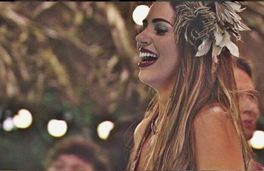 BBB17: Após escapar da eliminação manauara fala sozinha depois de abraçar Manoel 