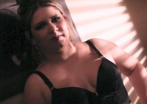 Marília Mendonça faz ensaio de lingerie e surpreende a todos 