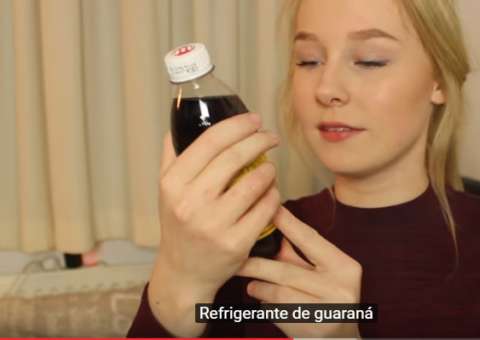 Youtuber gringa se deslumbra após receber produtos regionais de manauara