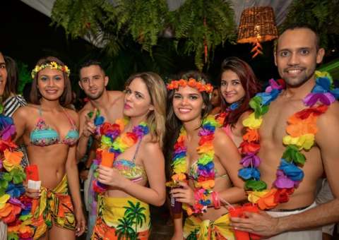 Baile do Hawaii vai premiar melhor fantasia havaiana