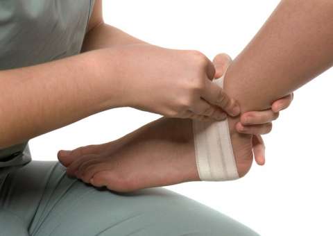 Usada em banhos e compressas, flor ajuda curar contusões e feridas na pele