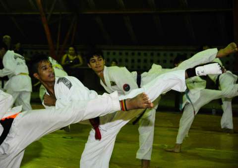 Projeto social ‘Meninos de Ouro’ comemora 10 anos com aulão especial nesta quinta-feira