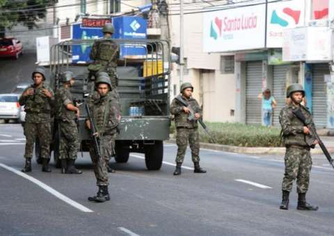 Crise no ES chega ao sexto dia com população evitando sair às ruas