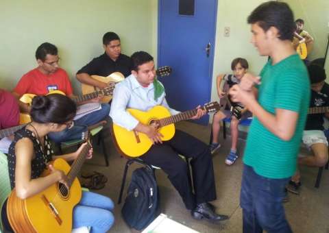 Abertas inscrições para cursos de iniciação às artes 