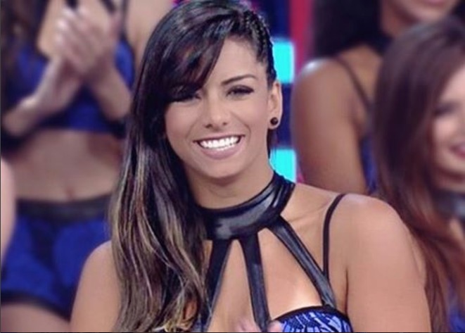 Bailarina do Faustão relata ameaça com arma durante briga de trânsito