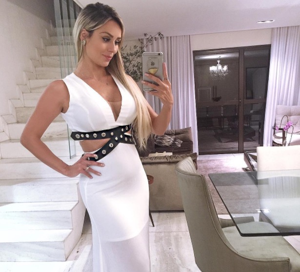 Com barriga negativa aos 9 meses, ex-BBB Letícia Santiago faz desabafo