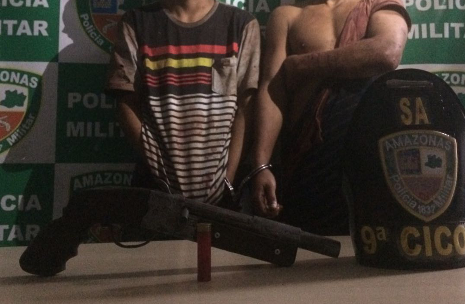 Populares 'espancam' homens acusados de tentativa de assalto em Manaus