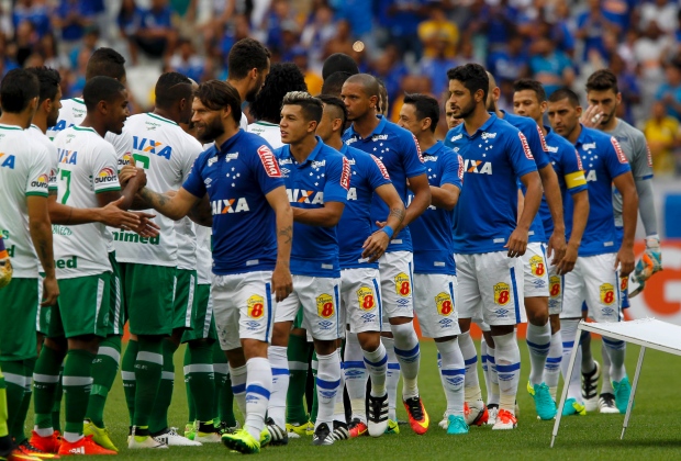 Homenagens prometem marcar partida entre Chape e Cruzeiro nesta quinta-feira no Mineirão