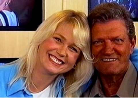 Xuxa diz que só um milagre pode salvar seu pai