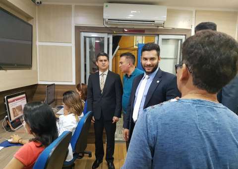 Presidente da Aleam visita Portal do Holanda