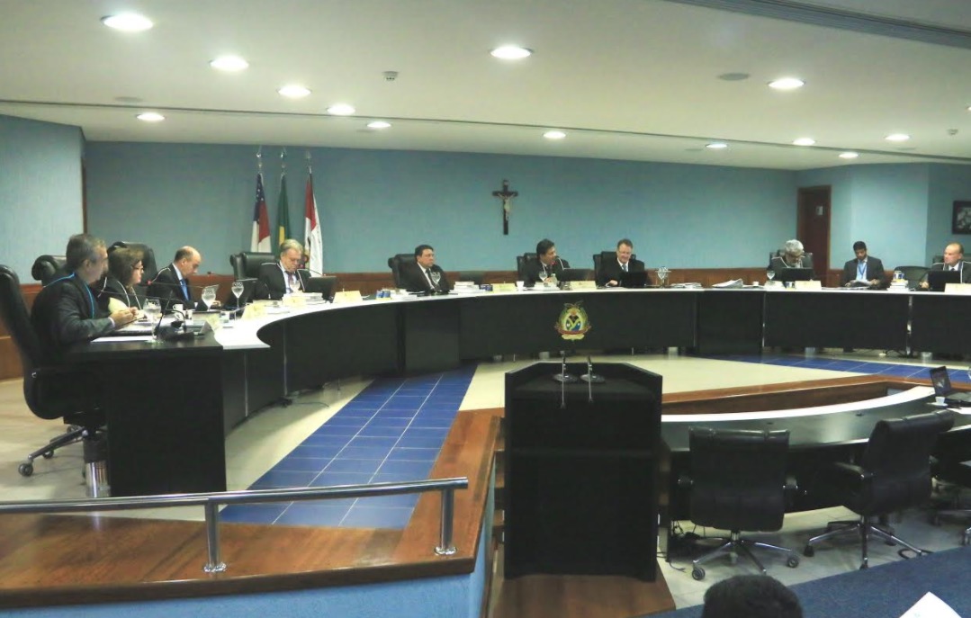 Ex-prefeito de Parintins tem contas reprovada pelo TCE