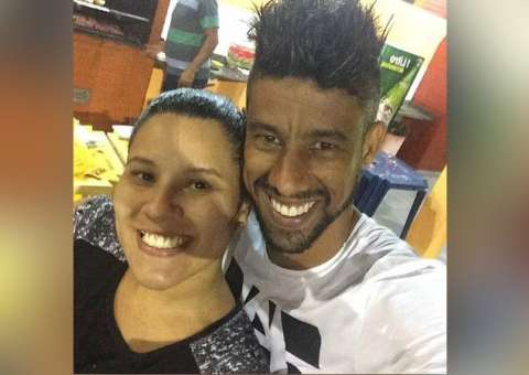 Após aplicar golpe em Renato Augusto, irmã de Léo Moura é expulsa de casa