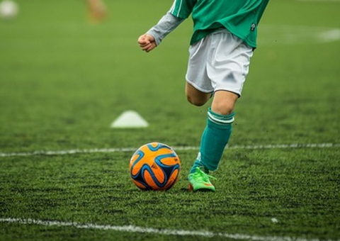 Lei proíbe repasses a clubes esportivos envolvidos em casos de assédio a crianças e adolescentes