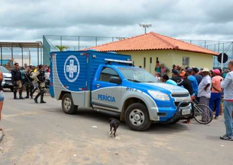 Menina de 13 anos é morta pelo namorado com tiro na cabeça 