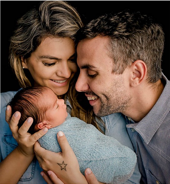 Kelly Key faz ensaio fofíssimo do filho recém-nascido. Veja fotos