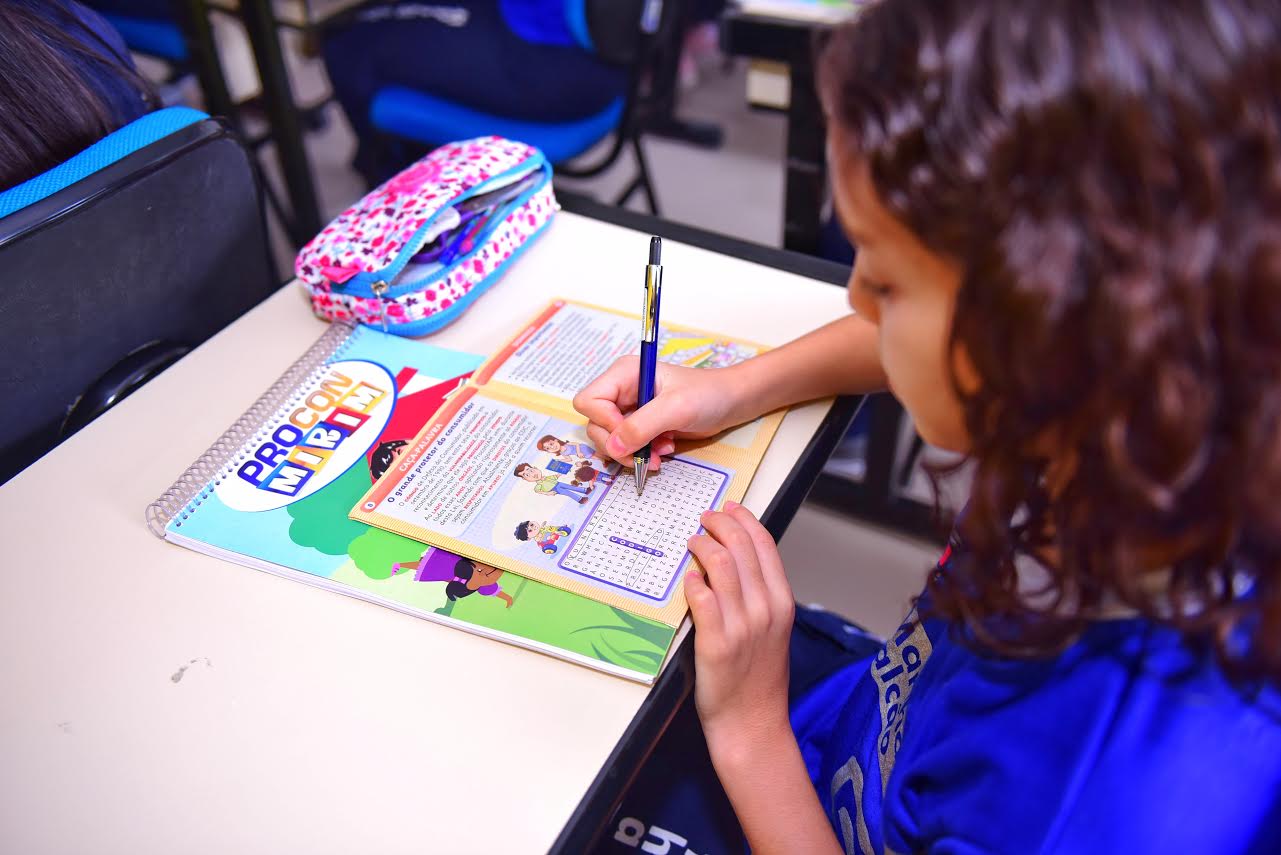 Procon Amazonas realiza aula inaugural do projeto Procon Mirim