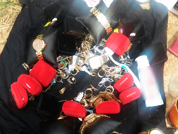 Após roubar joalheria, assaltante é preso durante a fuga com R$ 1,1 mil no Amazonas