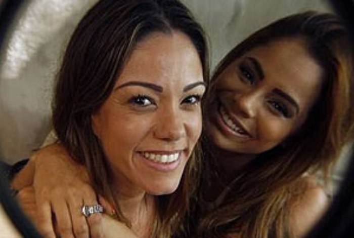 Após briga, Lexa reata com empresária Kamilla Fialho