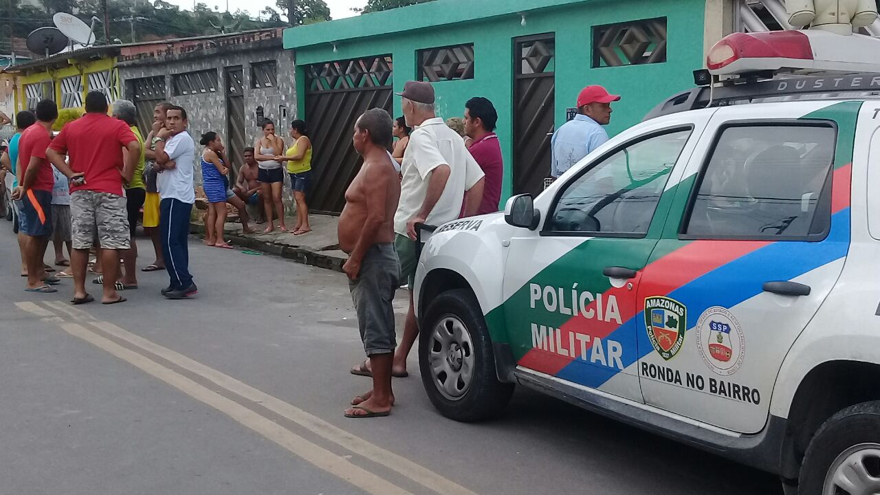 Homem é assassinado com 8 tiros após arrancar orelha de 'amigo' durante briga em Manaus