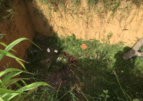 Durante brincadeira, crianças encontram corpo de homem em Manaus