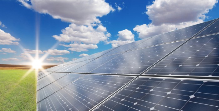 Indústrias internacional de painéis solares quer investir em Manaus