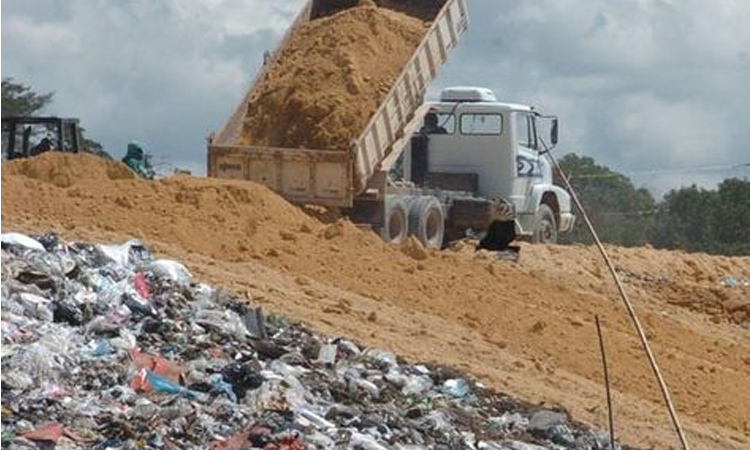 Feto é encontrado em aterro sanitário na rodovia AM - 010