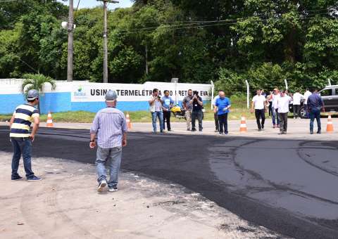 Melo anuncia asfaltamento completo e 5 milhões para Educação em Rio Preto da Eva