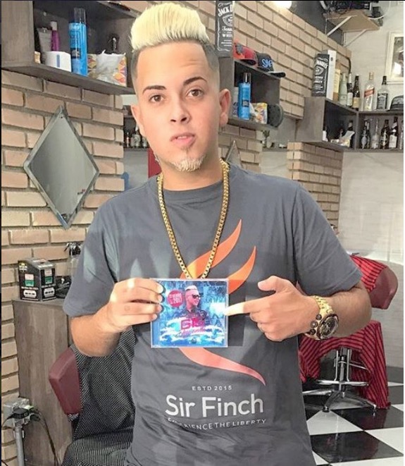 MC G15 fala após notícia de que teria sido preso 