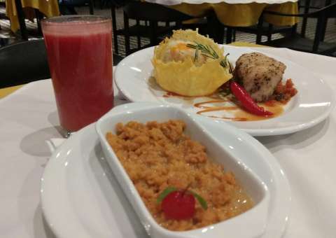   Restaurante faz combo e happy hour no mês do Carnaval