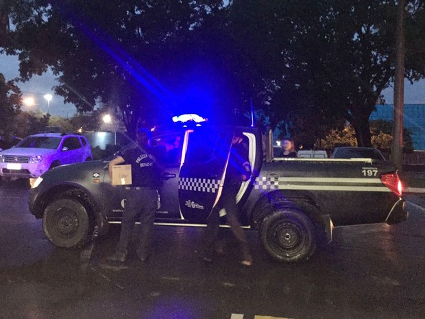 Ex-governador e mais 4 são alvos de operação por fraude