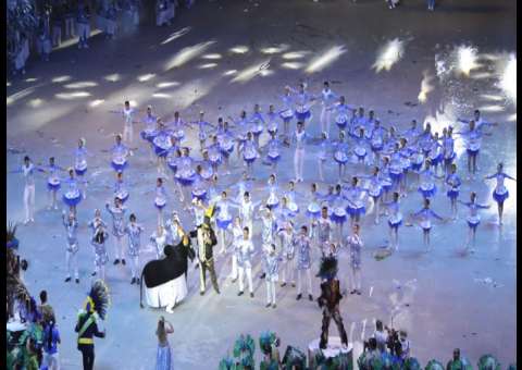  Parceria entre Caprichoso e Secretaria de Cultura leva alunos do Liceu Claudio Santoro para a arena