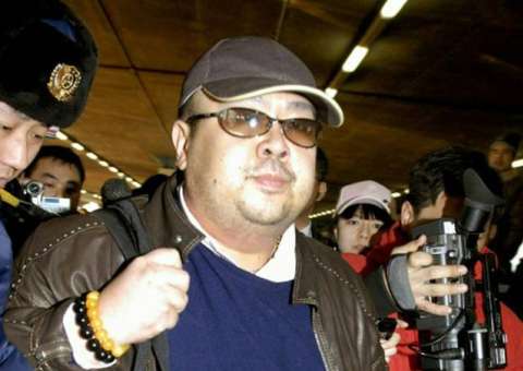 Irmão do líder da Coreia do Norte é assassinado na Malásia