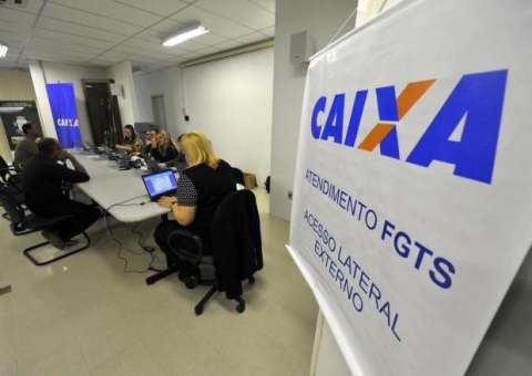 Agências da Caixa abrem 2 h mais cedo nesta quarta para tirar dúvidas sobre FGTS