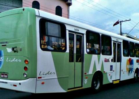 Rodoviários paralisam durante duas horas e 20 mil usuários são prejudicados em Manaus 