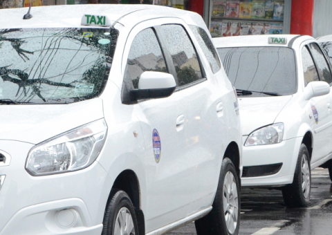 TCE nega pedido para suspender licitação de táxi em Manaus