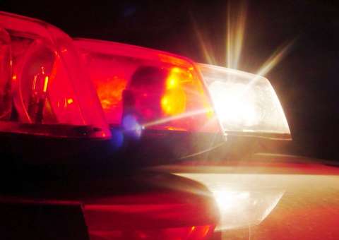 Família de jovem espanca homem por suposto estupro, mas polícia descobre a verdade