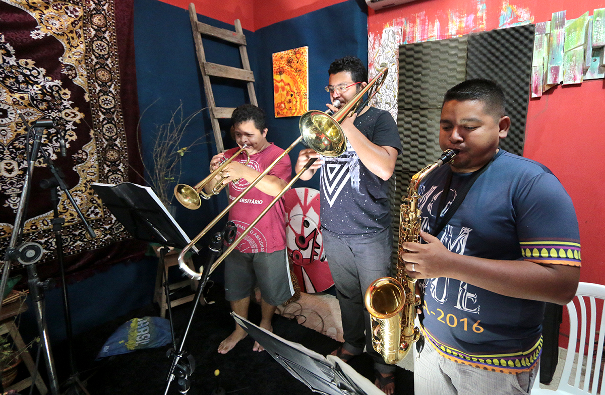  Bloco Cauxi Eletrizado: tradição na segunda-feira gorda