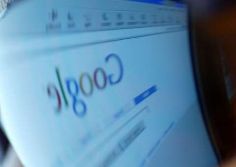 Google lança ferramenta que identifica notícias falsas no Brasil