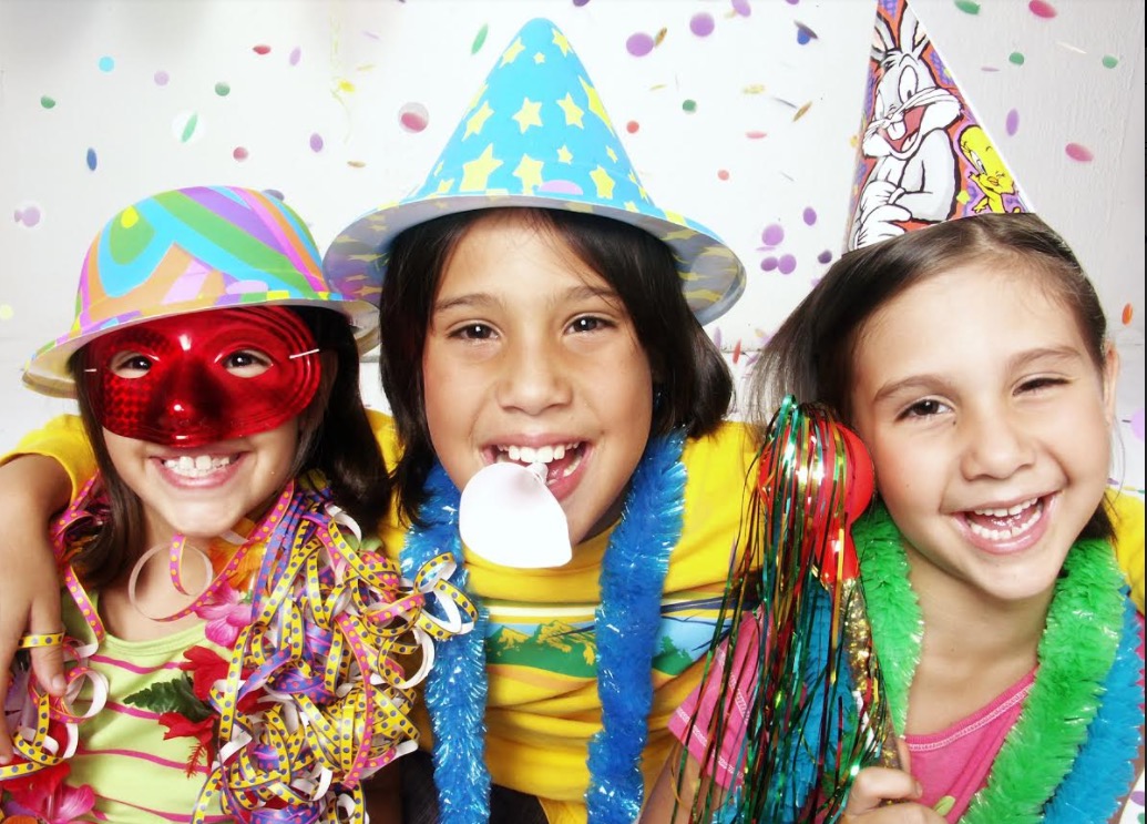 Shopping em Manaus prepara atividades carnavalescas em parceria com escola de idiomas