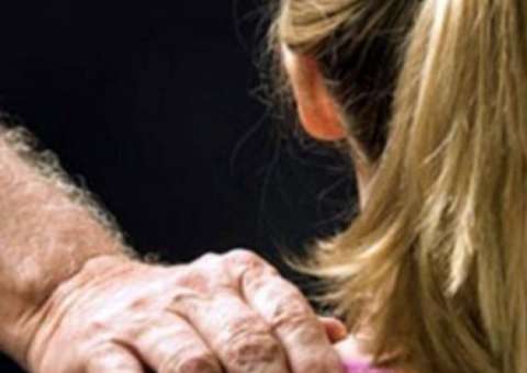 Pai descobre estupro de filha ao ouvir áudio de padrasto no WhatsApp 