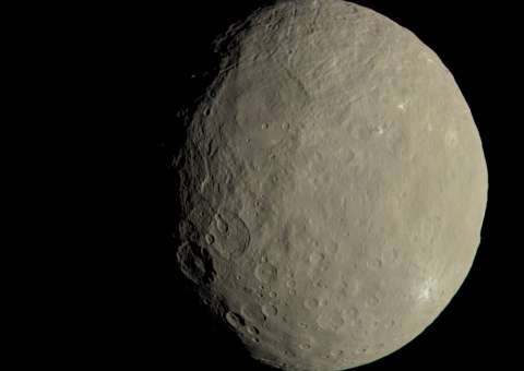   Nave especial da Nasa detecta material orgânico no planeta anão Ceres