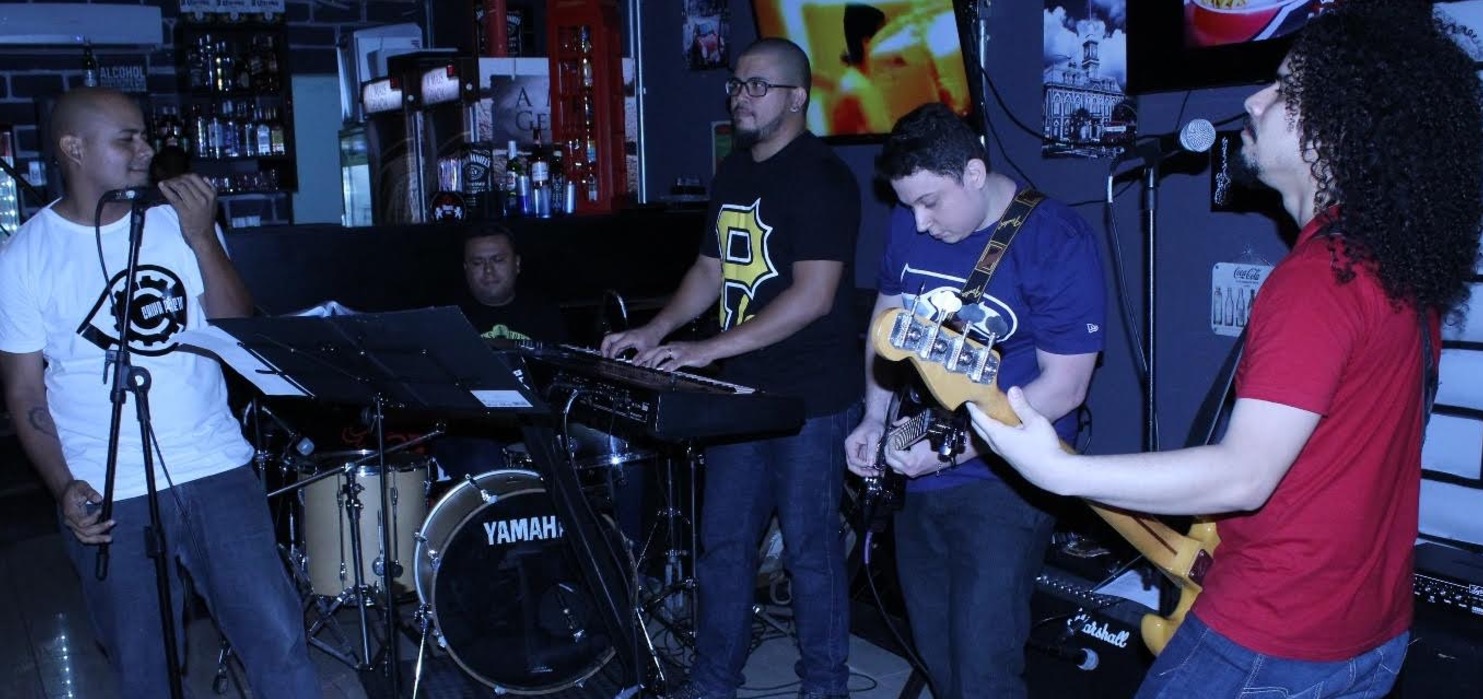 Banda Caixa Preta comanda Especial Engenheiros do Havaii nesta sexta