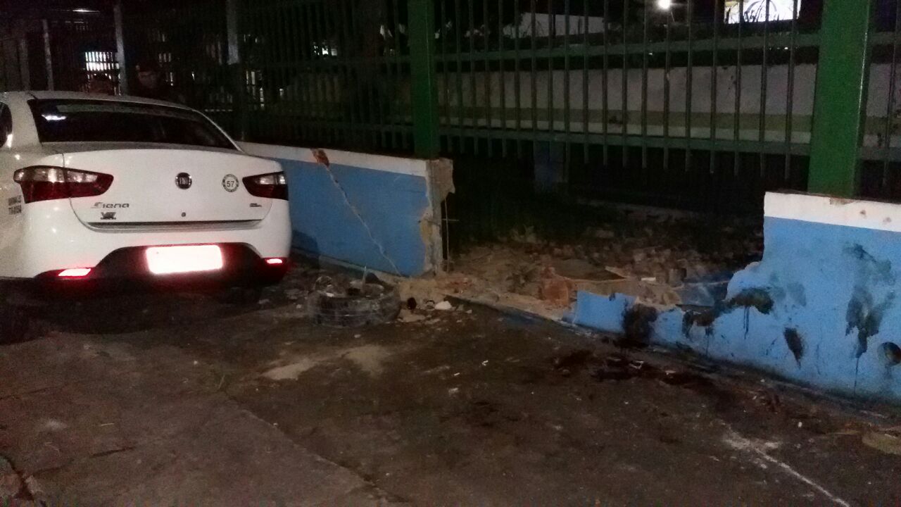 Dupla é presa após assaltar taxista em Manaus 